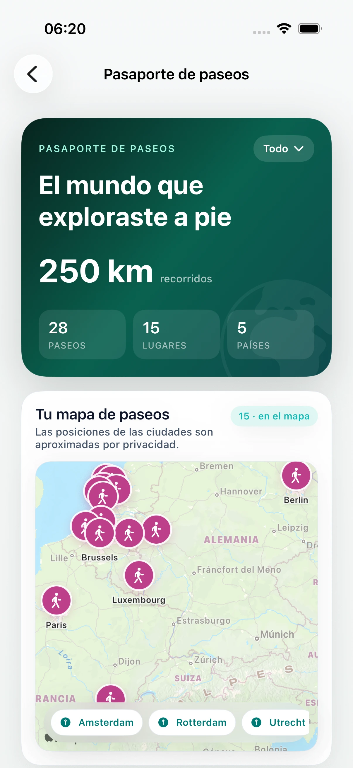 Pasaporte de paseos de DailyWander con distancia, lugares, países y mapa